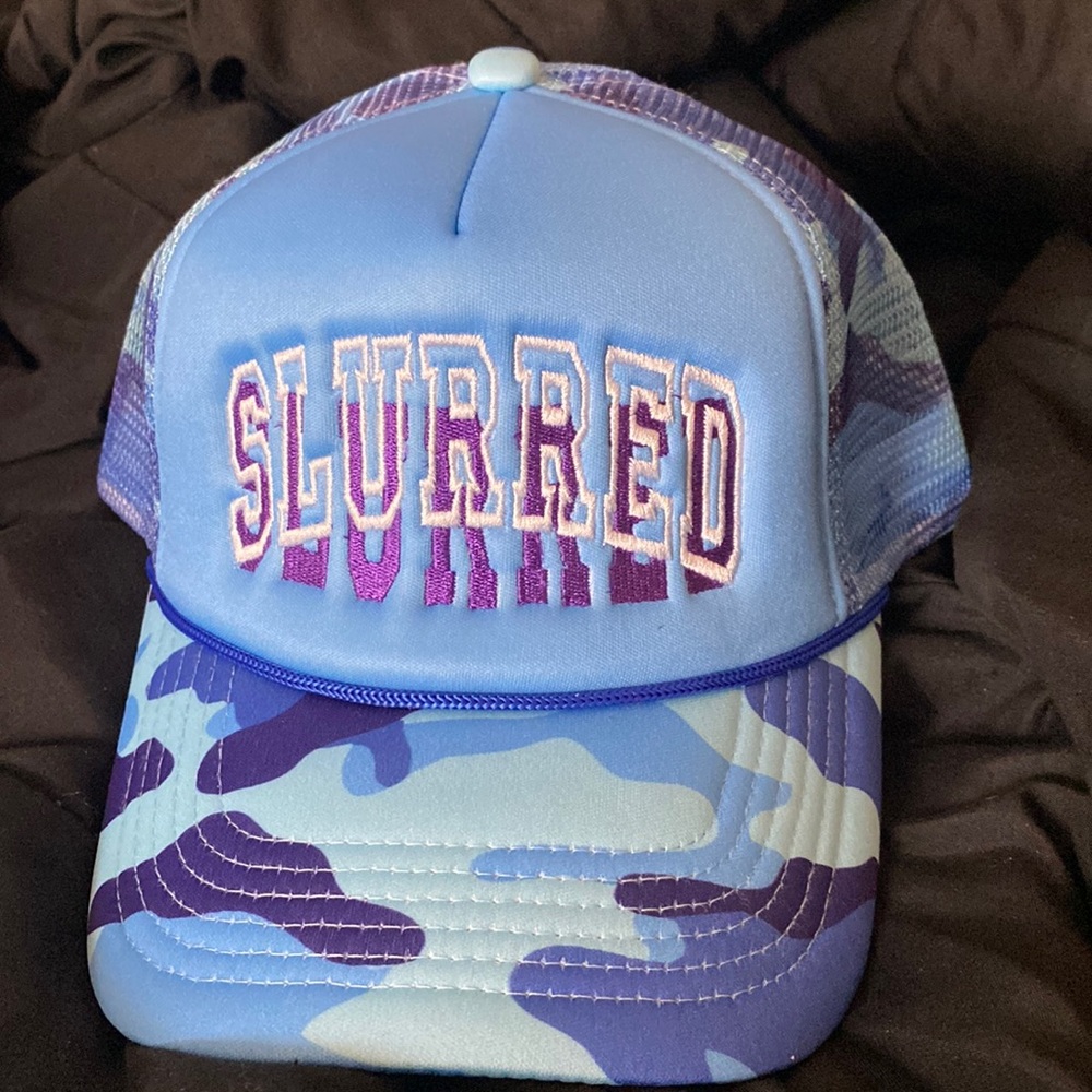 Slurred trucker hat